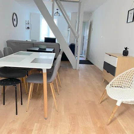 Flandres Maison 4 2 Sdb Cour Exterieur Lägenhet