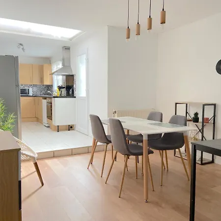 Cozy House For 8 People Near Lille Apartment *